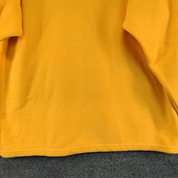 New York Hotel & Casino Mens Fleece Pullover Yellow XL V-Neck Vintage Made USA - Picture 10 of 15